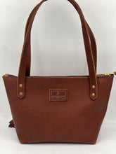 Load image into Gallery viewer, Amy’s Austin Bag Jul3_08:44:19
