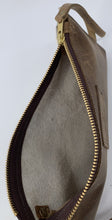 Load image into Gallery viewer, Blonde Palomino Hair-on-Hide Leather Flat Clutch / Wristlet